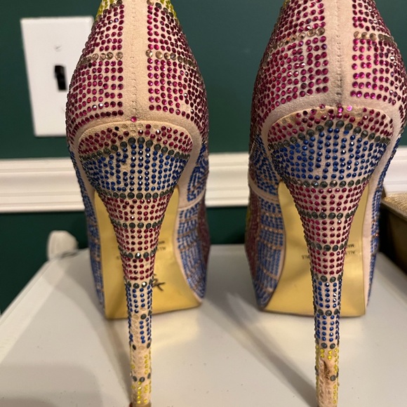 Multicolor Heels - Picture 4 of 4